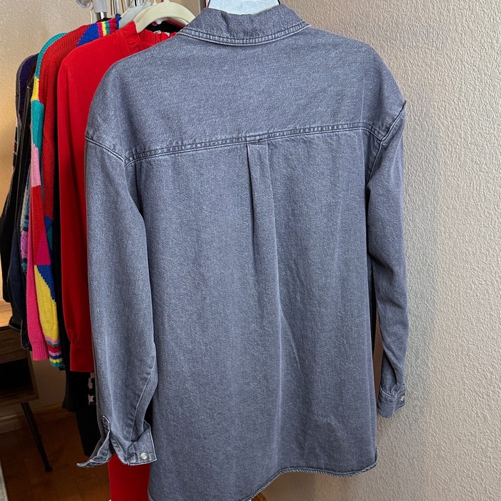 Women’s Gray Denim Jacket - Picture 3 of 3